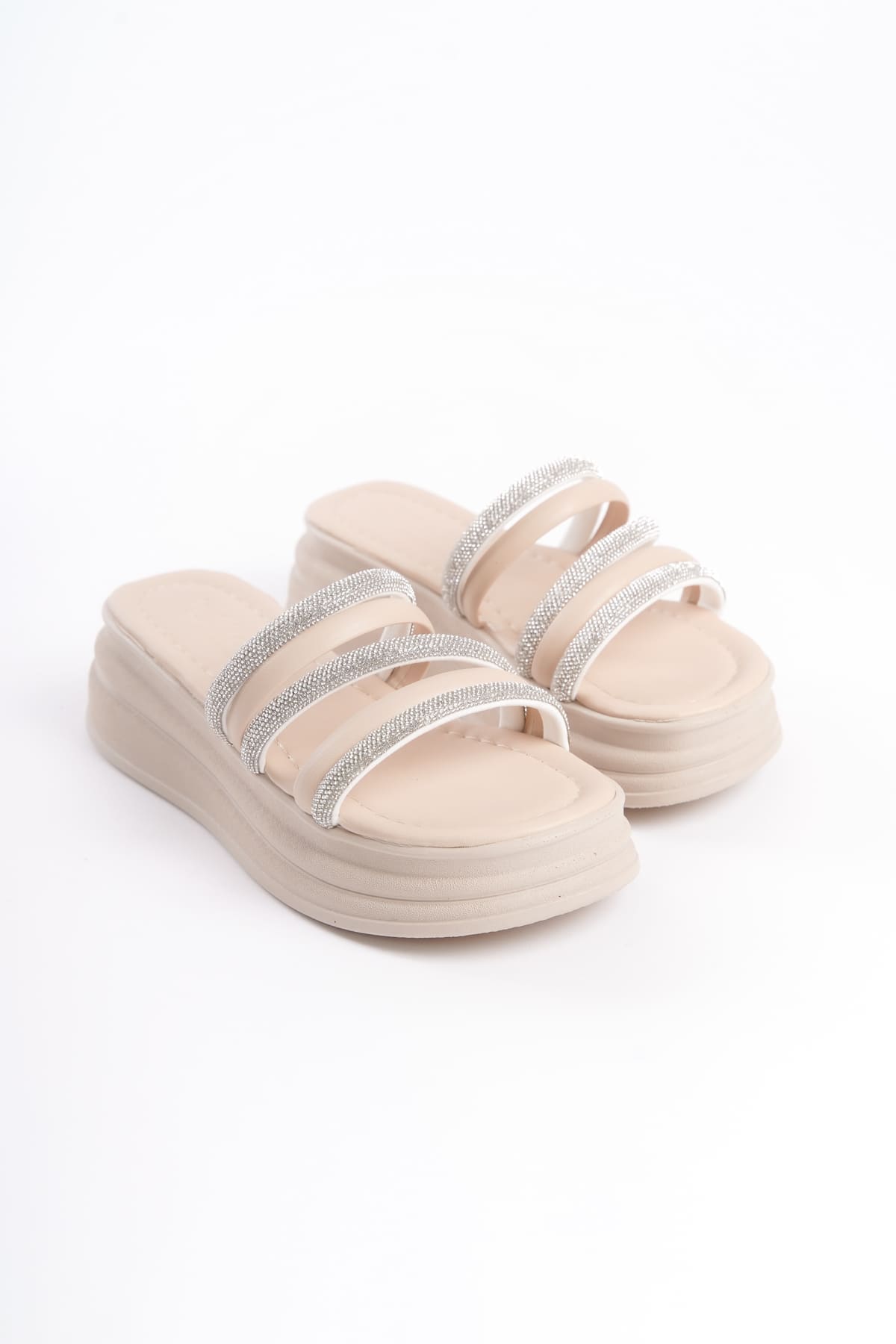 ELISE Düz Topuklu Şeritli Taşlı Kalın ve Ortopedik Taban Kadın Terlik CKT - Krem - Görsel 4