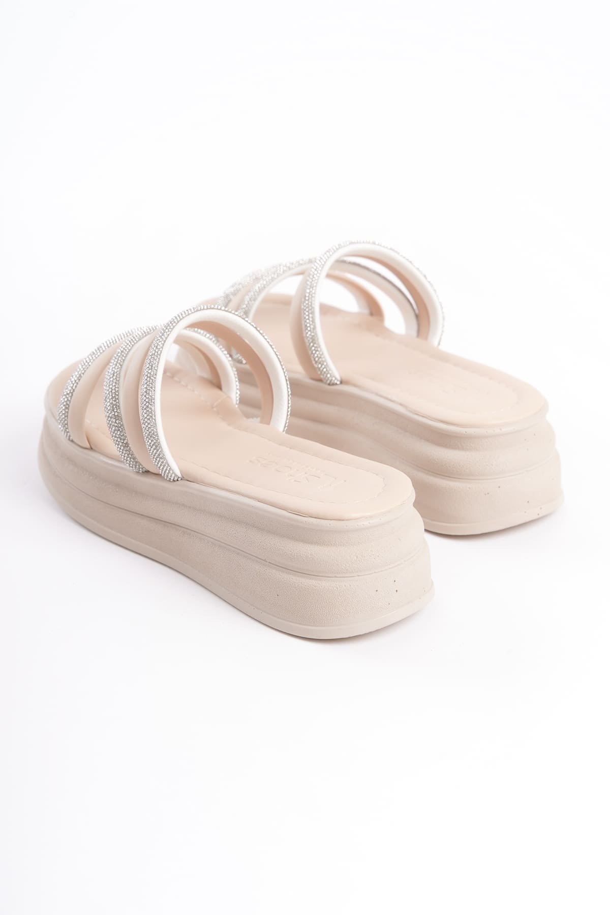 ELISE Düz Topuklu Şeritli Taşlı Kalın ve Ortopedik Taban Kadın Terlik CKT - Krem - Görsel 5