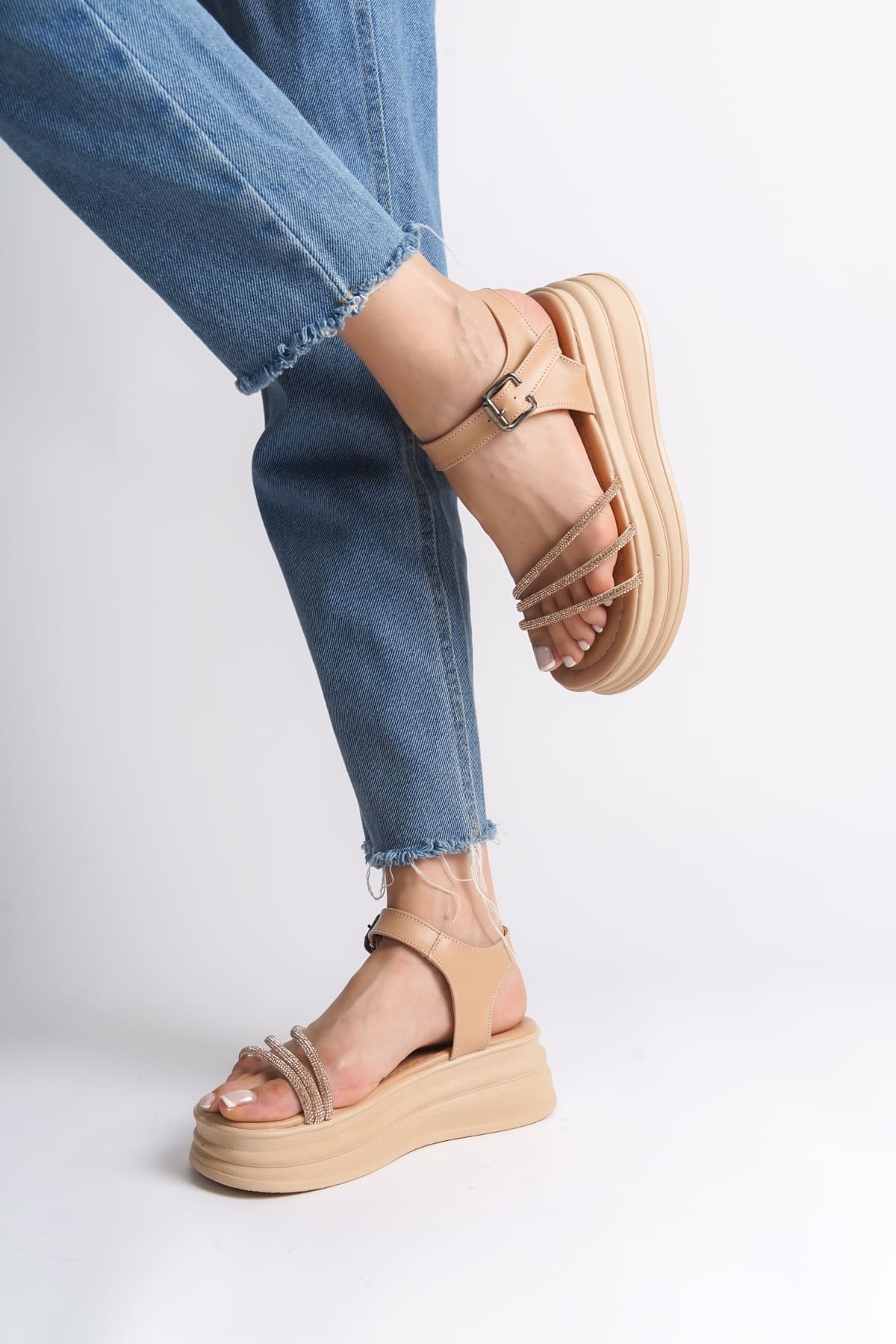 EVA Kalın Tokalı Taşlı Şeritli Ortopedik Taban Kadın Sandalet CTT - Ten - Görsel 3