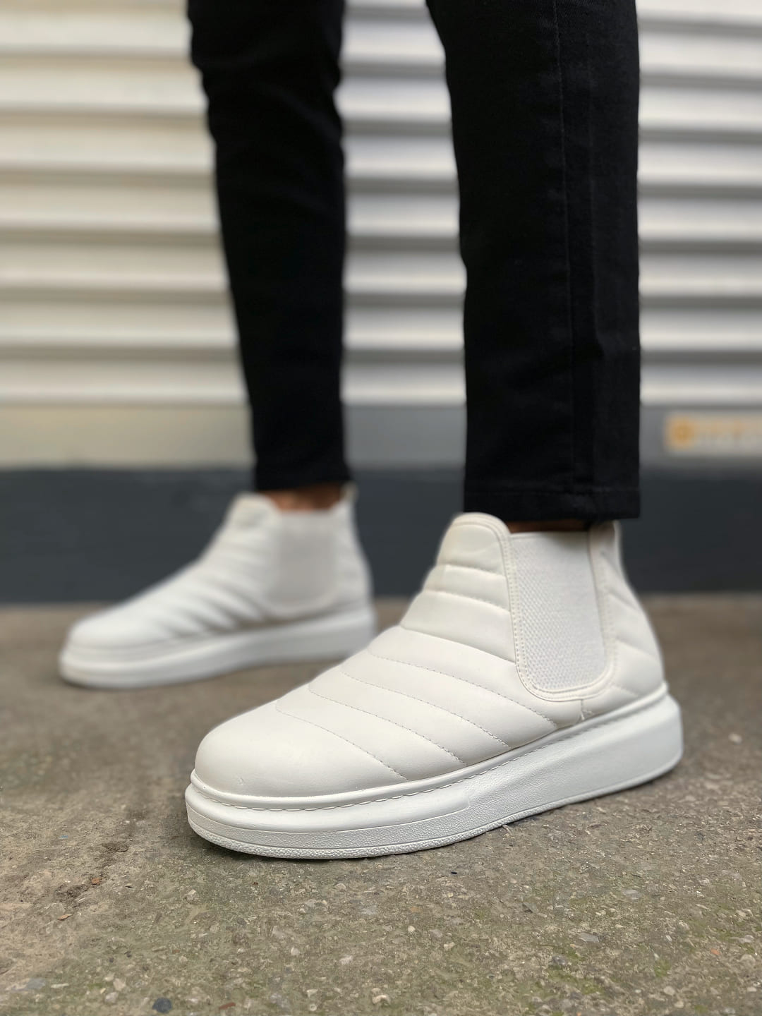 JY205 Boston Bağcıksız Ortopedik Taban Cilt Erkek Spor Bot CBT - Beyaz - Görsel 2