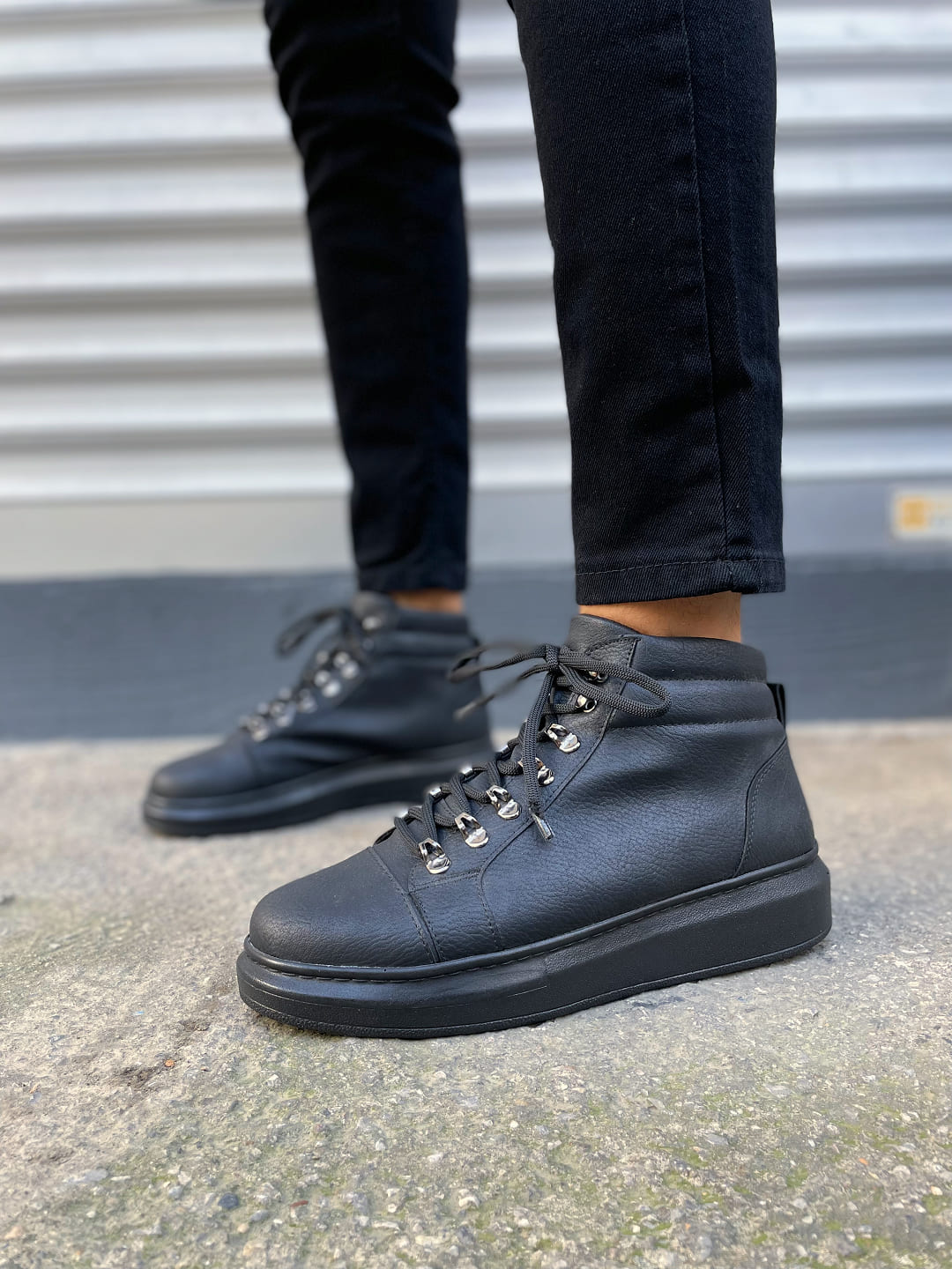 JY206 Ottawa Bağcıklı Ortopedik Taban Cilt Erkek Spor Bot CST - Siyah - Görsel 2