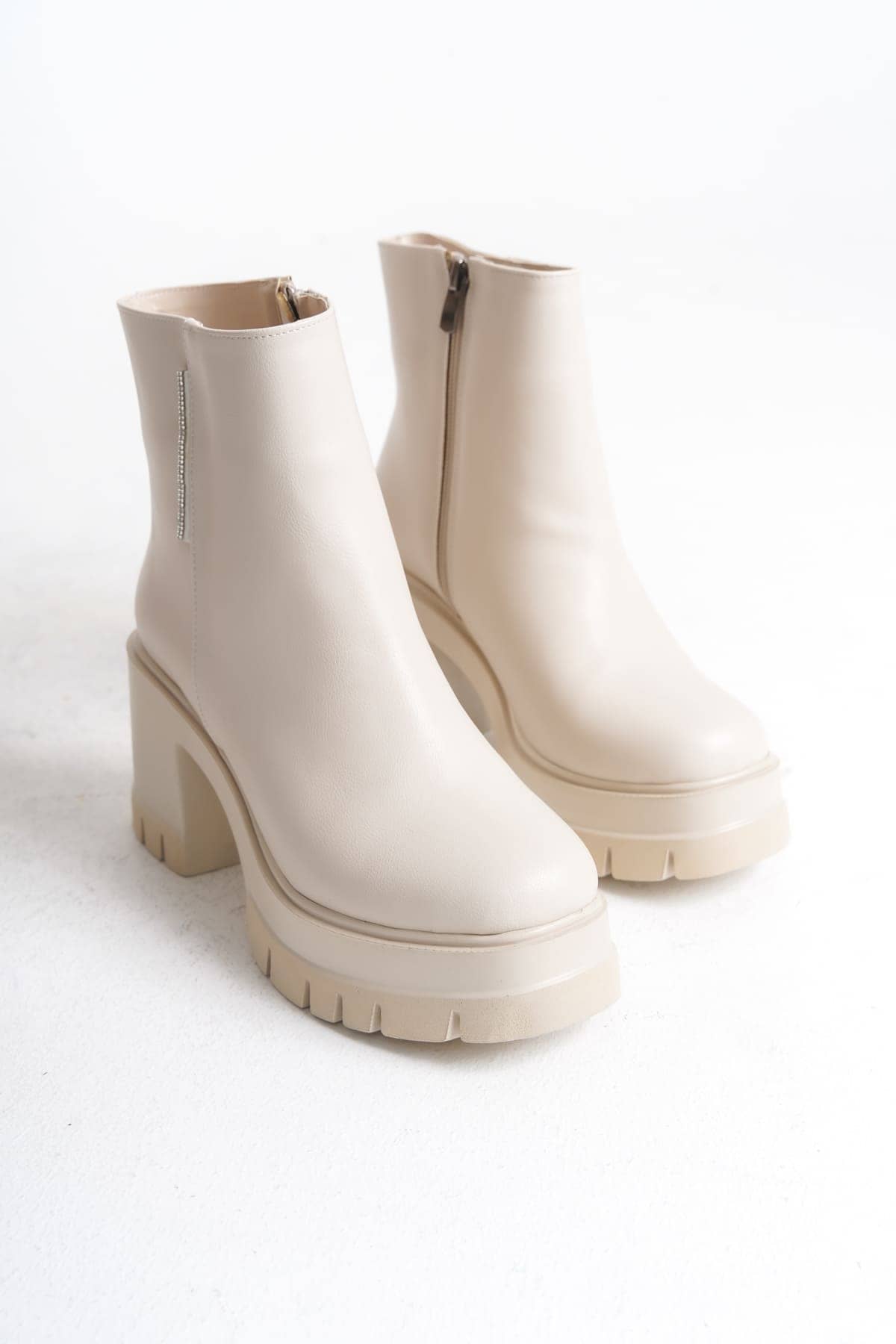 LISSE Fermuarlı Ortopedik Taban Kalın Topuklu Kadın Bot CKT - Krem - Görsel 5