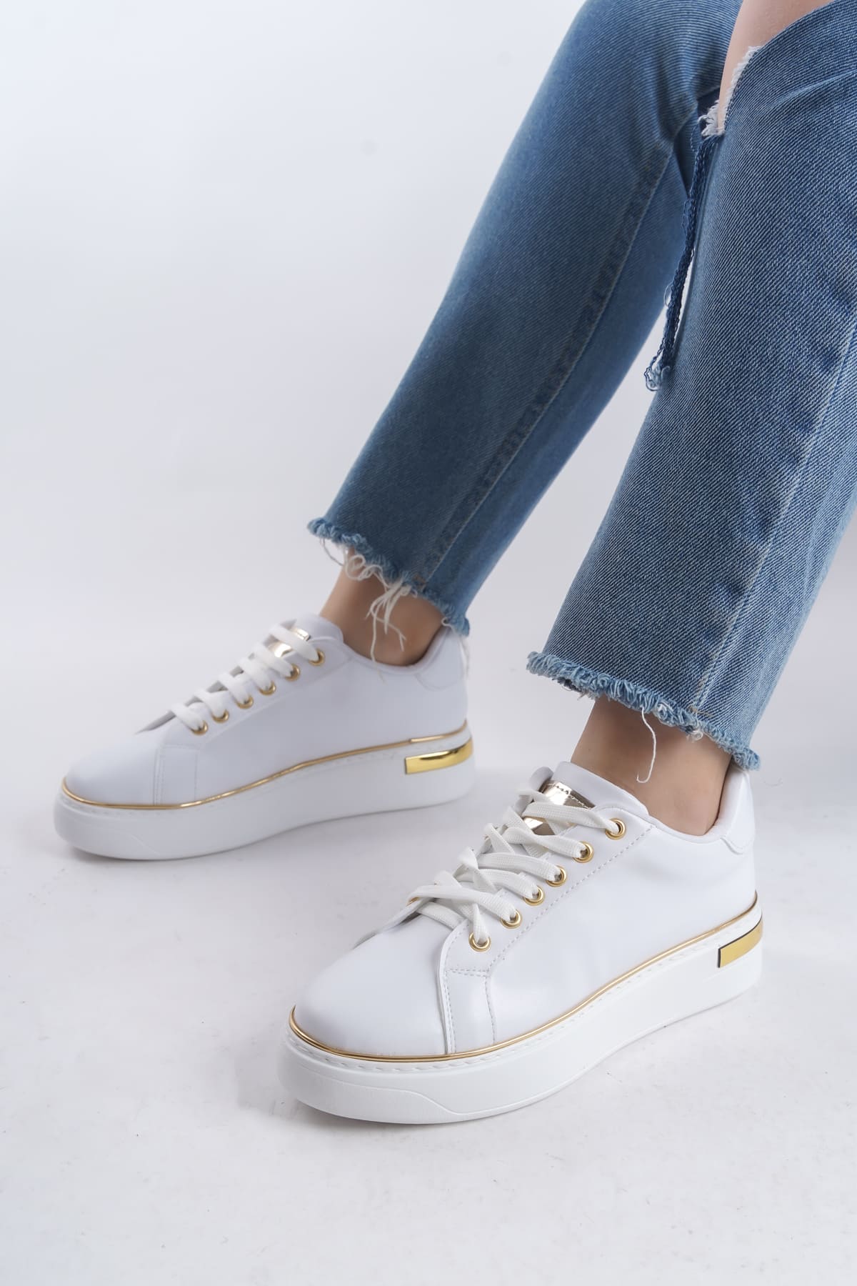 MINA Bağcıklı Ortopedik Taban Kadın Sneaker Spor Ayakkabı CBT - Beyaz/Altın - Görsel 3