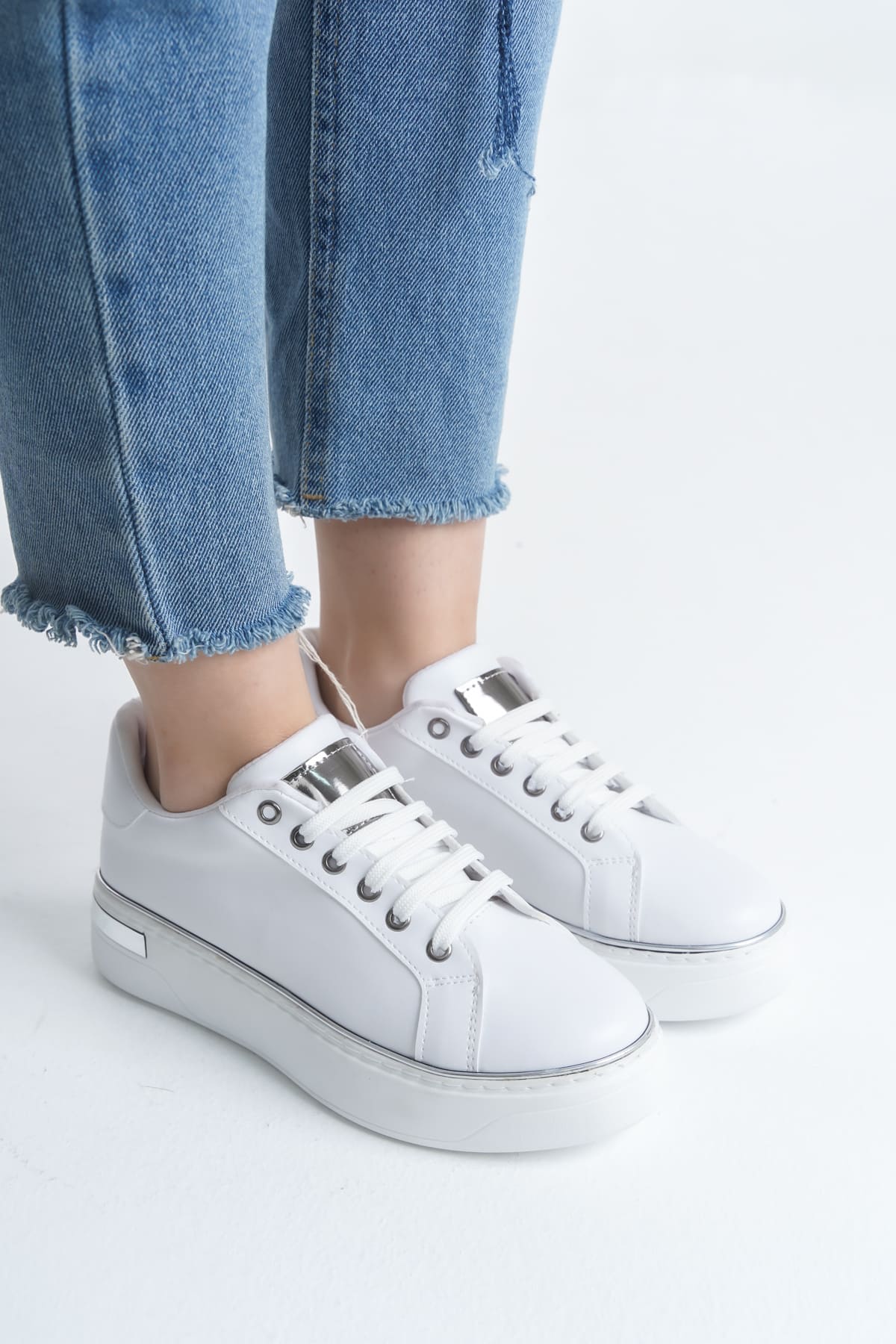 MINA Bağcıklı Ortopedik Taban Kadın Sneaker Spor Ayakkabı CBT - Beyaz/Gümüş