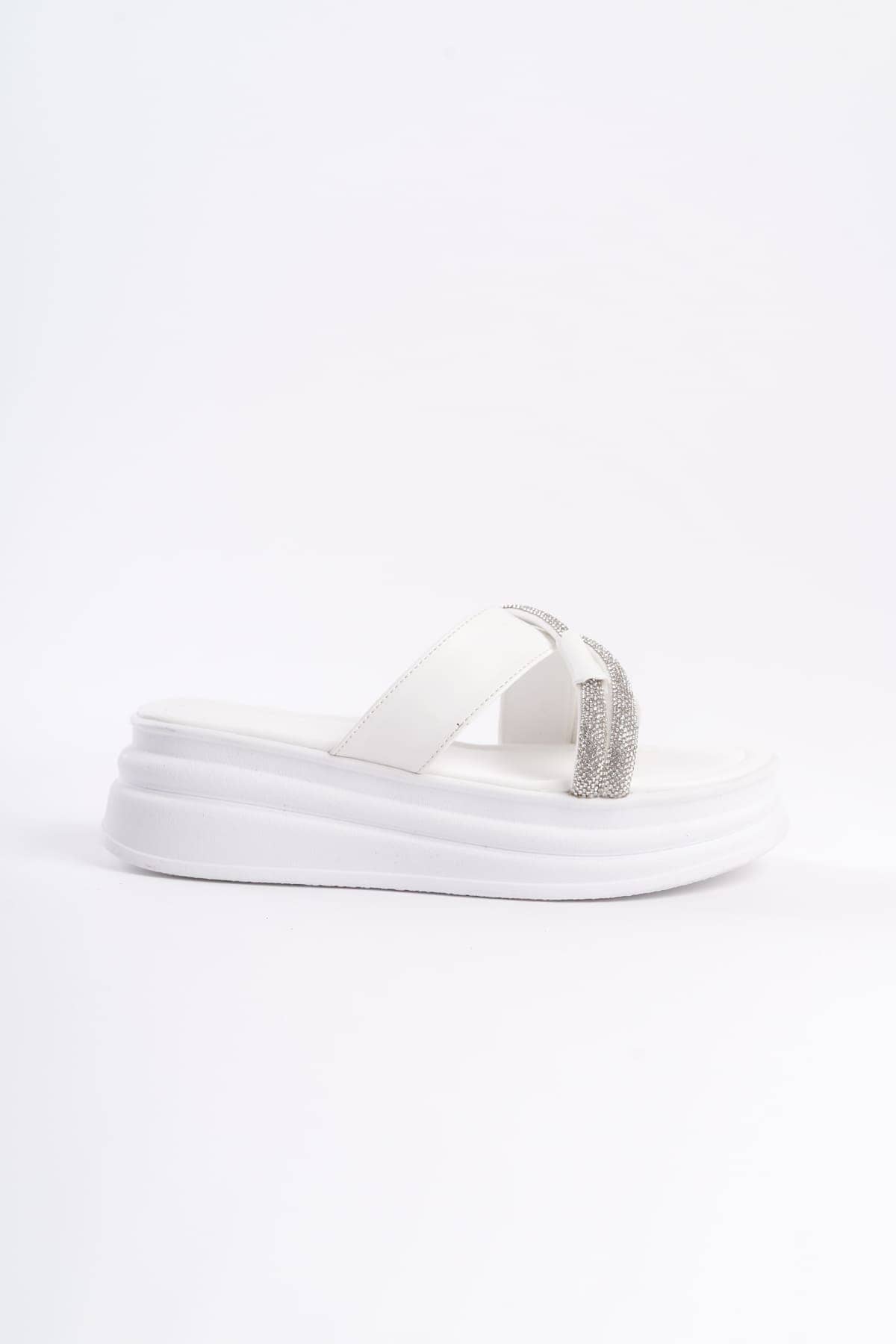 RUBY Düz Topuklu Taşlı Çapraz Şeritli Kalın ve Ortopedik Taban Kadın Terlik CBT - Beyaz - Görsel 6
