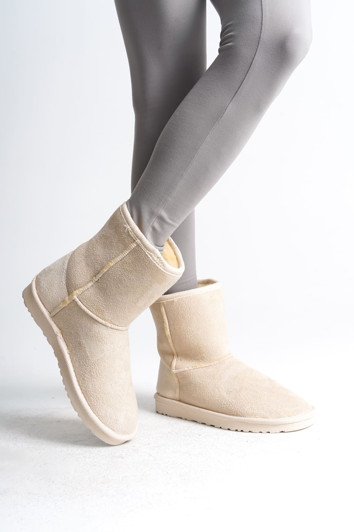 SELINA Bağcıksız Düz Taban İçi Kürklü Süet Kadın Bot SKT - Krem - Görsel 3