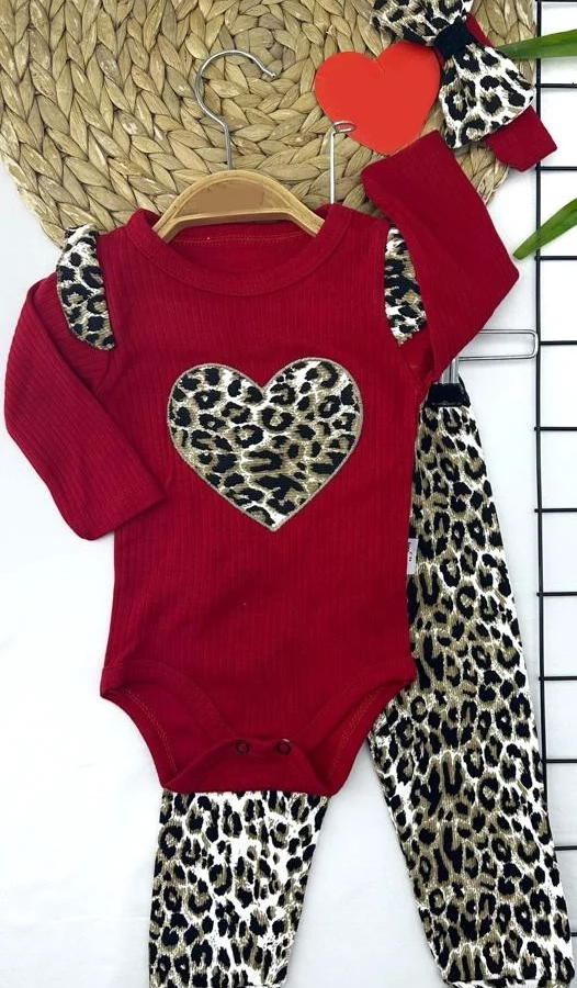 3-6-9-12 Ay Leopar Kalp Desenli Uzun Kollu Body Leopar Pantolon Bandanalı 3lü Kız Bebek Takımı