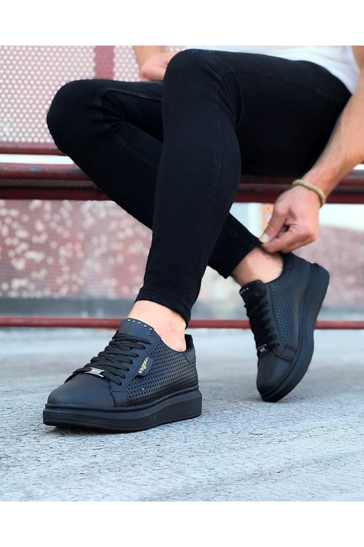 JY01 Bront Bağcıklı Cilt Delikli Erkek Günlük Sneaker Ayakkabı CST Siyah - Görsel 2