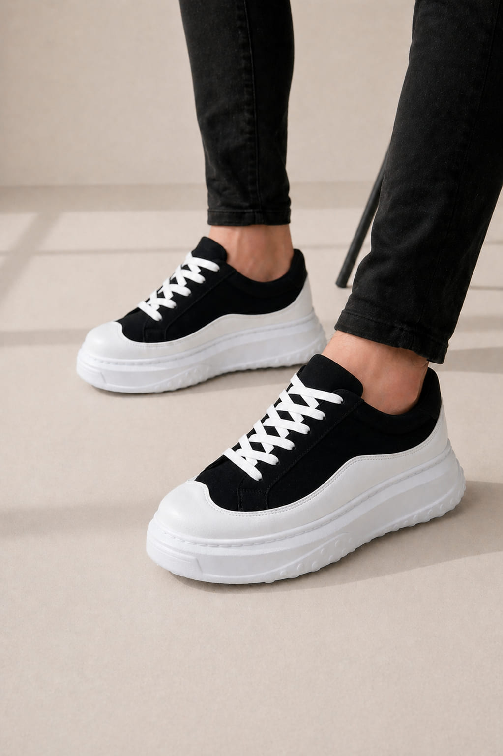 JY507 Dara Bağcıklı Süet Cilt Erkek Günlük Sneaker Ayakkabı SCBT Siyah/Beyaz - Görsel 2