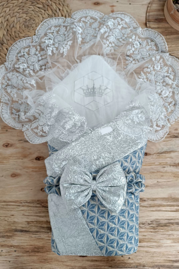 Yenidoğan Piramit Desenli Güpür İşlemeli Bebek Battaniyesi Kundak Gümüş