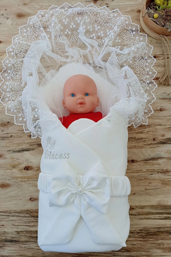 Yenidoğan Sahra My Princess Nakışlı Lüks Kundak Bebek Battaniyesi Ekru