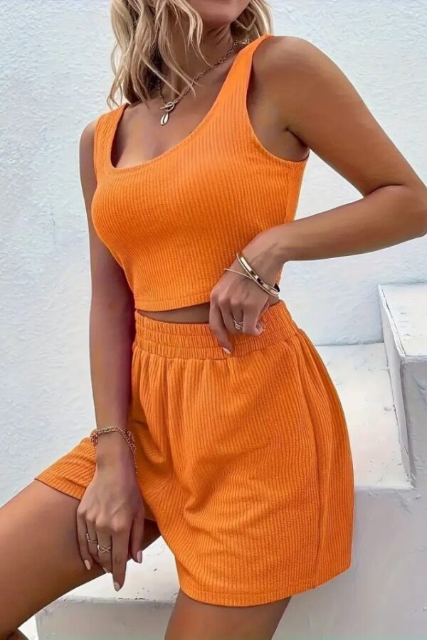 Kadın Askılı Yuvarlak Yakalı Burgu Krop Ve Bluz Short Ikili Takım