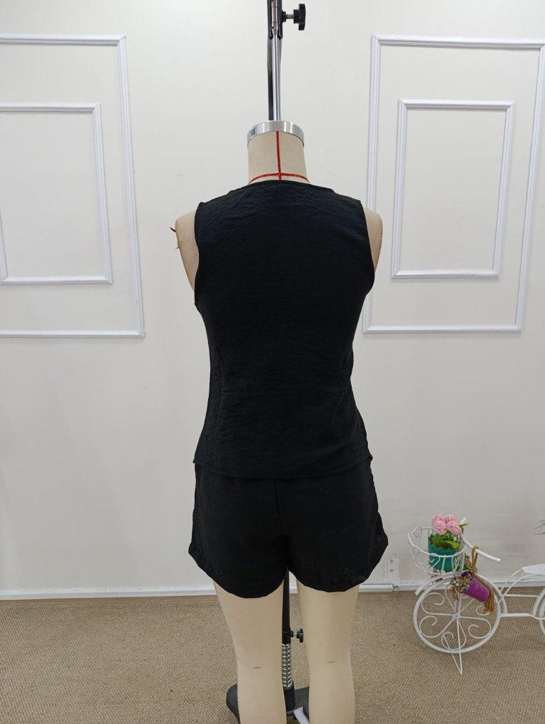 Kadın Askılı önü Düğmeli Asimetrik Detaylı Bluz Ve Astarlı Short Ikili Takım - Görsel 8