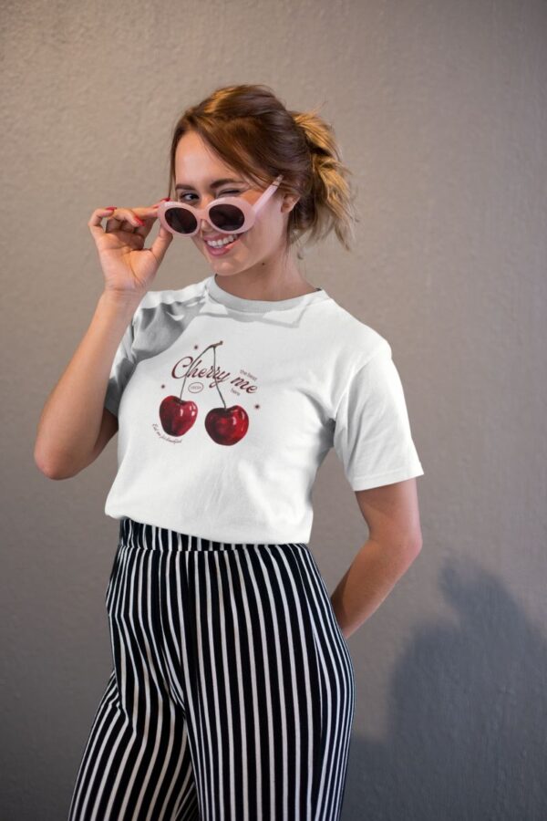 Kadın Özel Baskılı Modern Fit %100 Pamuk Bisiklet Yaka T-Shirt