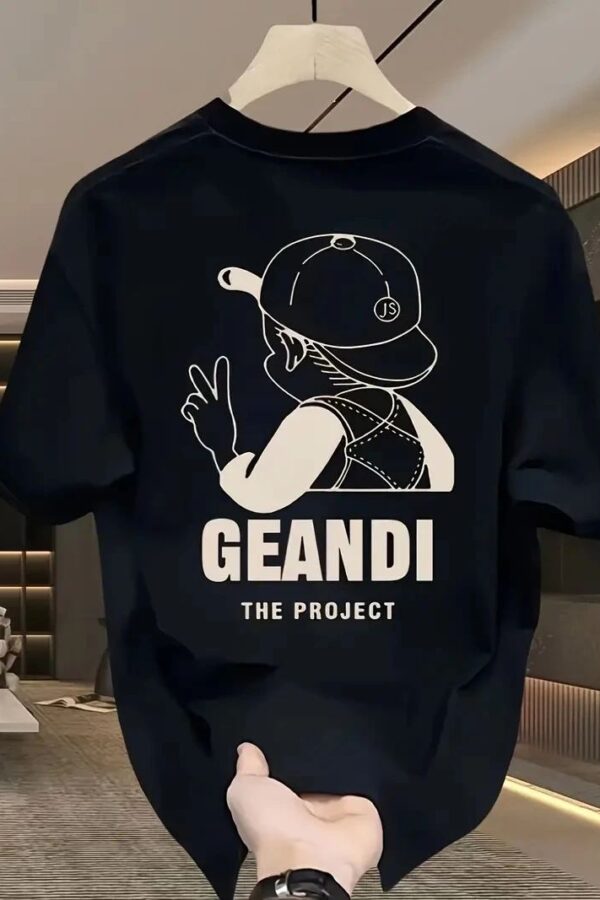 Kadın T-Shirt  "GANDHI The Project" Baskılı Kısa Kollu tişört - Siyah