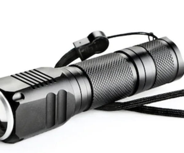 F.B.I F-82 T6 Led Zoomlu 2000 LM Yüksek Işık Şarjlı