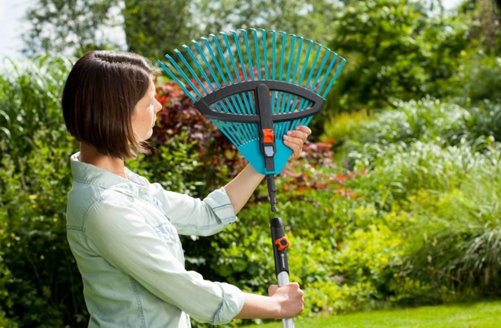 Gardena 3099-20 Combisystem Plastik Ayarlanabilir Tırmık - Görsel 2