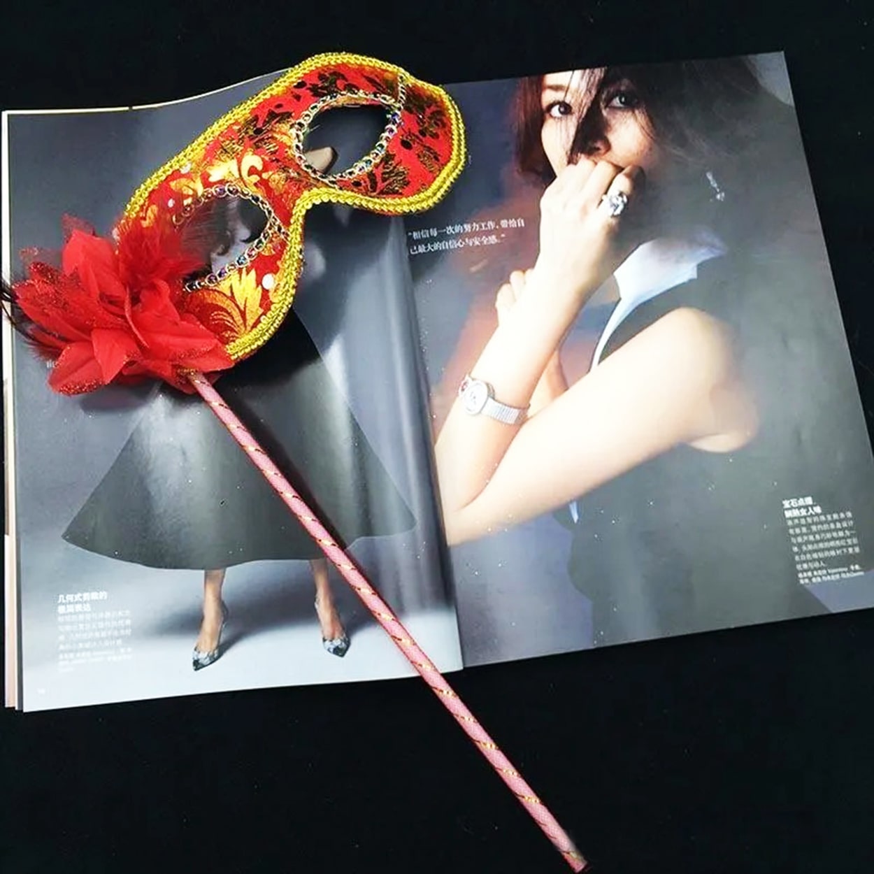 Lüks Taşlı Saplı li B si Kırmızı Renk 35 cm