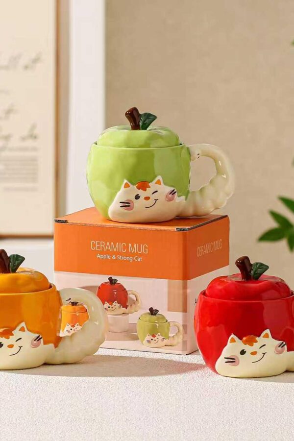 Şımarık Kedi Tasarımlı Seramik Kupa