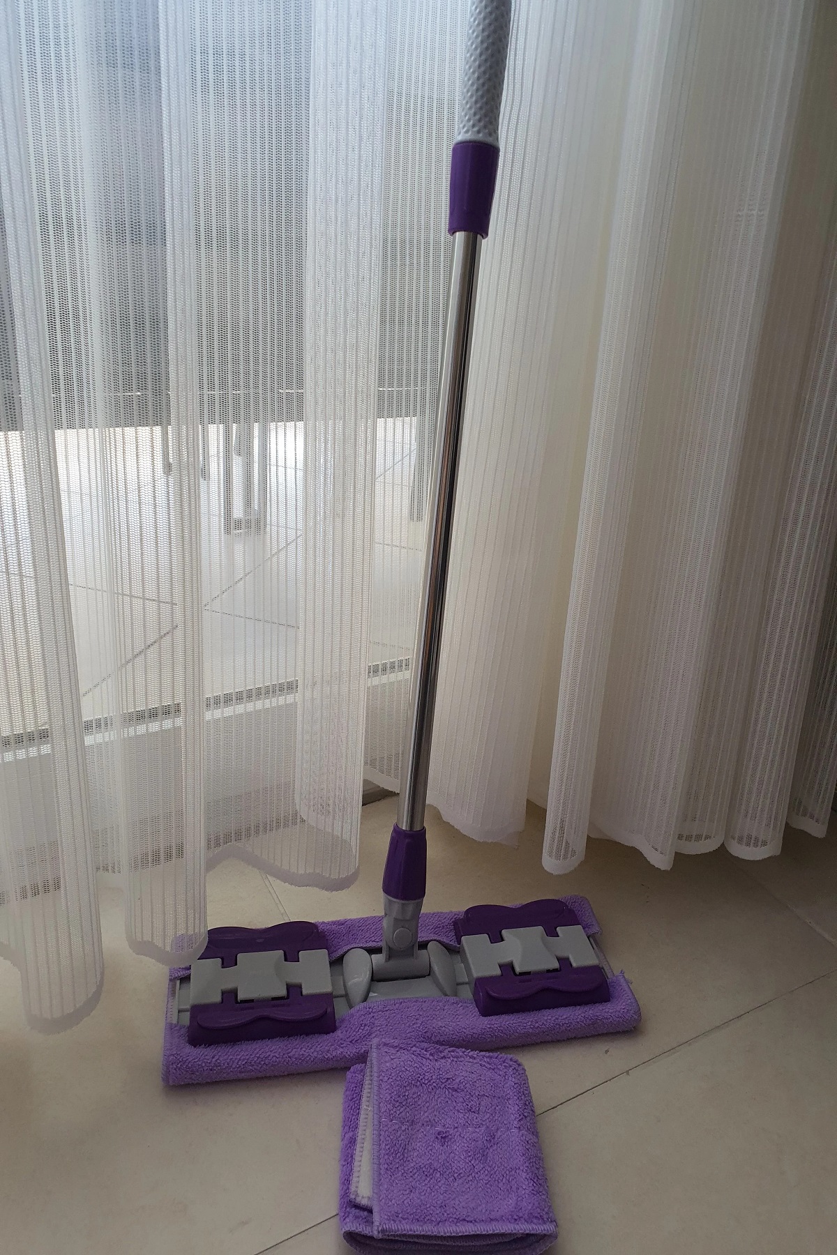 Teleskobik Cam Yer Tan Silme - İstediğin Bezi Tak Kullan - 4 Mallı -Yedek Bezli Mop Seti - Görsel 2