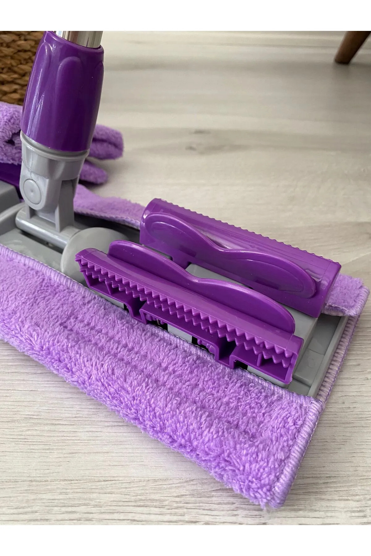 Teleskobik Cam Yer Tan Silme - İstediğin Bezi Tak Kullan - 4 Mallı -Yedek Bezli Mop Seti - Görsel 5