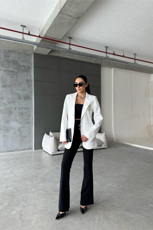 ELLO ETİKETLİ ÇENGELLİ İĞNE DETAYLI CEKET - Pudra