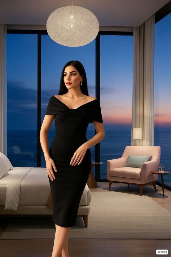 Kadın Madonna Yaka Dalgıç Kumaş Midi Boy Elbise