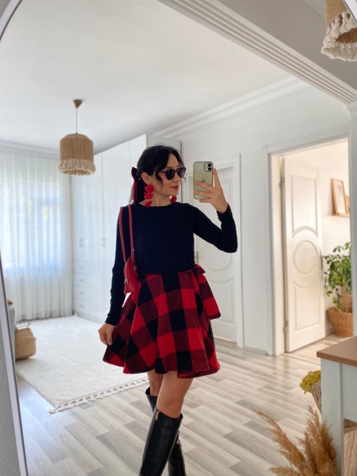 Kadın Uzun Kollu Bisiklet Yaka üst Viskon Alt Ekose Kısa Elbise - Görsel 5