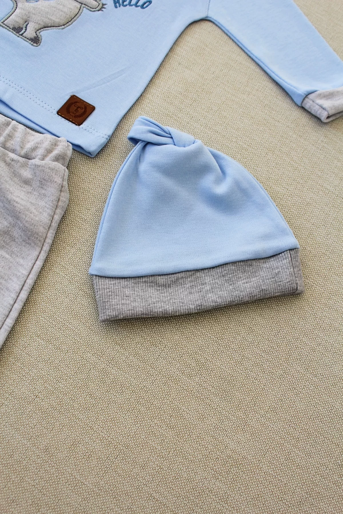 3-6 6-9 9-12 Ay Minik Dino Nakışlı Şapkalı Uzun Kollu Sweat 3lü Kız-erkek Bebek Takımı - Görsel 4