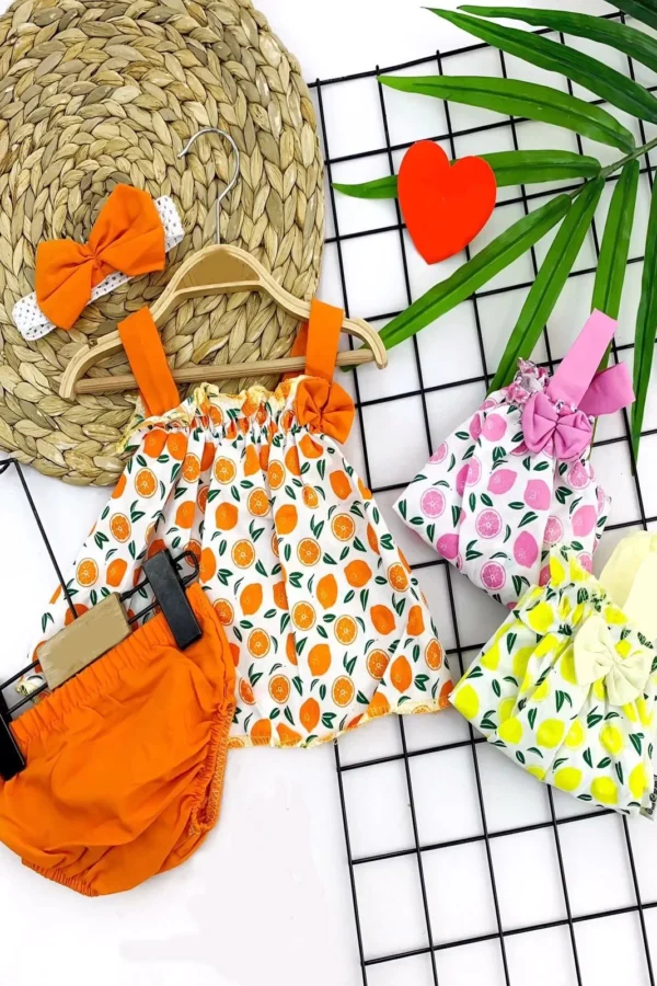 3-6-9-12 Ay Bandajlı Ve Kilotlu Meyve Desenli Askılı 3lü Kız Bebek Elbisesi Sarı