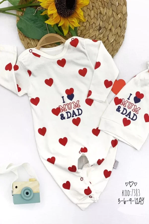 3-6-9-12 Ay İp Şapkalı Kalpli Annemi Babamı Seviyorum Yazılı Uzun Kollu Kız Erkek Bebek Takımı Beyaz