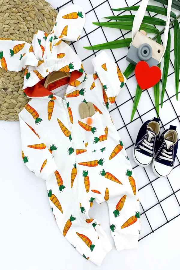 3-6-9-12 Ay Kulaklı Kapşonlu Havuç Baskılı Uzun Kollu Kız Erkek Bebek Tulumu Ekru