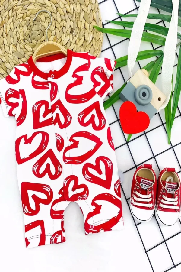 3-6-9-12 Ay Pastal Kalp Baskılı Kısa Kollu Kız Erkek Bebek Tulumu Kırmızı