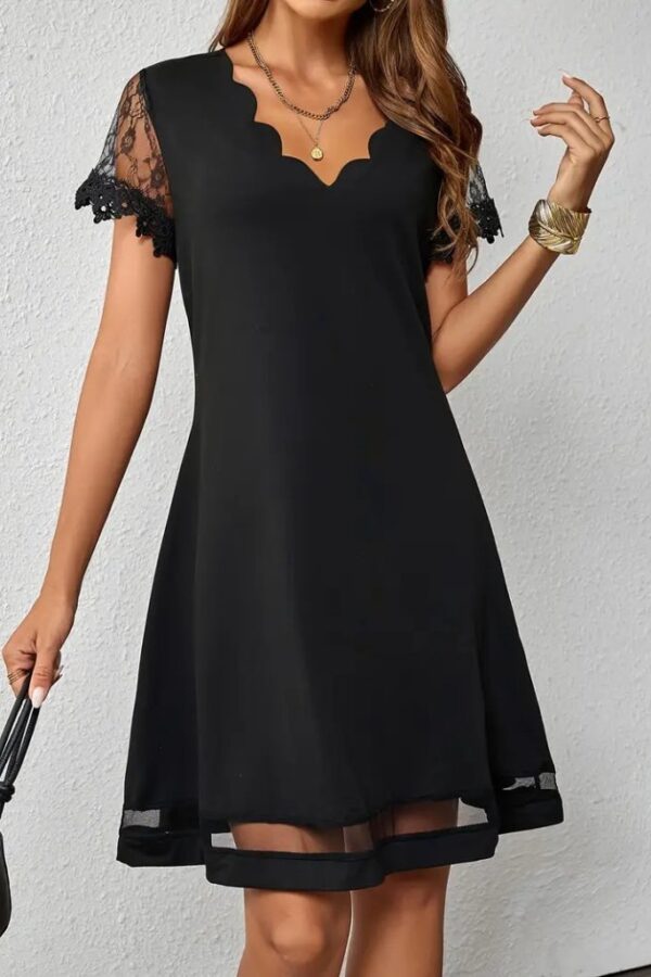 Kadın Kısa Kollu Lazer V Yakalı Etek Ucu Tül Detaylı Janjan Krep Elbise