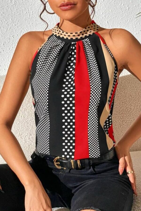 Kadın Yarım Balıkçı Yaka Kolsuz Mikro Bluz