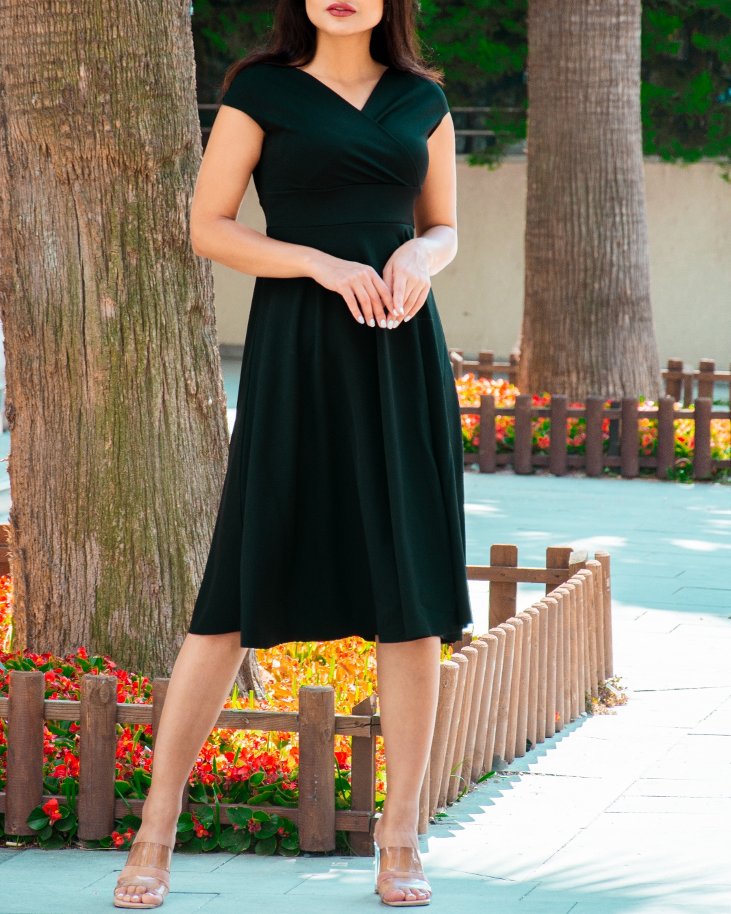 Düşük Omuz Eteği Pileli Krep Kumaş Midi Boy Elbise - Görsel 6