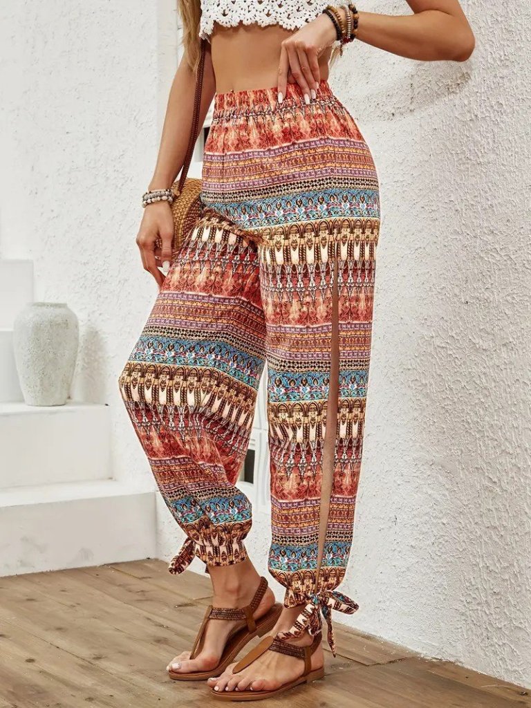 Kadın Yüksek Belli Yanlardan Yırtmaç Detaylı Desenli Bürümcük Pantolon - Görsel 4