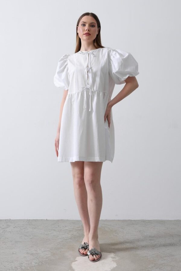 Balon Kol Kurdale Detaylı Elbise - Beyaz