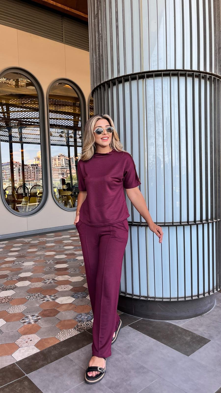 Kadın Kısa Kollu Bisiklet Yaka Omuzdan Düğmeli Viskon Iki Iplik Kısa Bluz Ve Pantolon Ikili Takım - Görsel 2