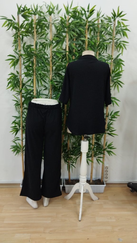 Kadın Kısa Kollu V Hakim Yaka Düğmeli Bürümcük Bluz Ve Pantolon Ikili Takım - Görsel 8