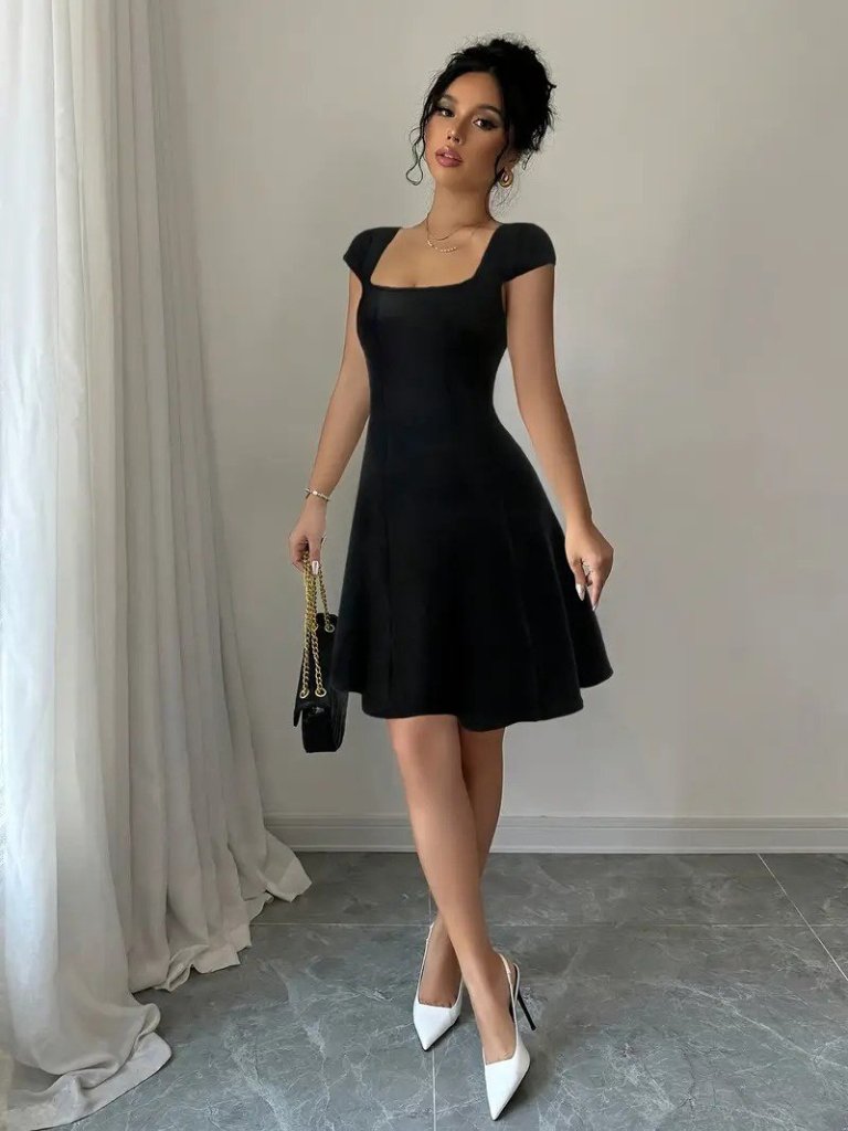 Kadın Kısa Kollu Geometrik Yakalı Janjan Krep Elbise - Görsel 4