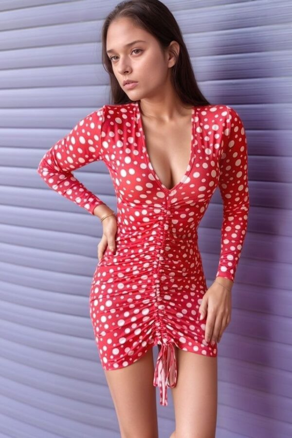 Kadın V Yaka önü Asansör Büzgü Detay Fırsat ürün Puantiyeli Mini Elbise