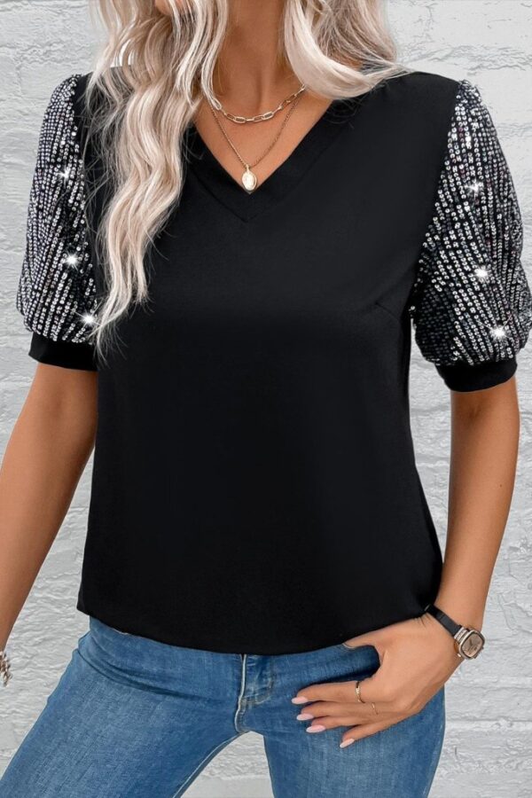 Kadın Kısa Kollu V Yakalı Pul Payet Detaylı Viskon Bluz