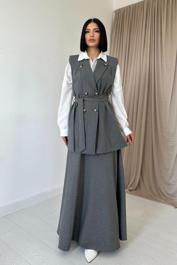 Gri Çizgili Uzun Çizgili Yelek Ve Etek Takım