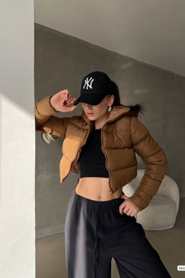 Kadın Kapüşon Detay Kısa şişme Mont