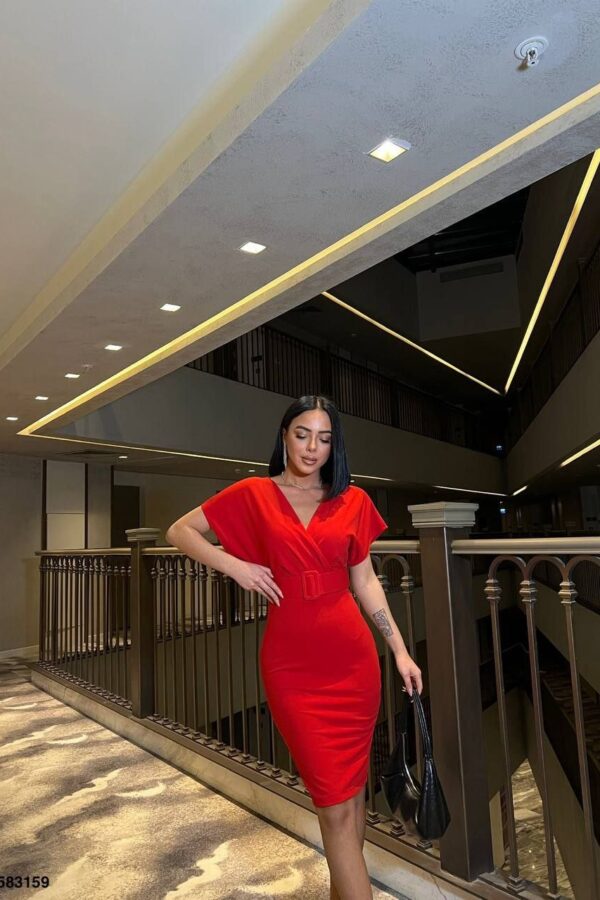 Kadın Dalgıç Krep V Yaka Ve Sırt Dekolte Detaylı Elbise