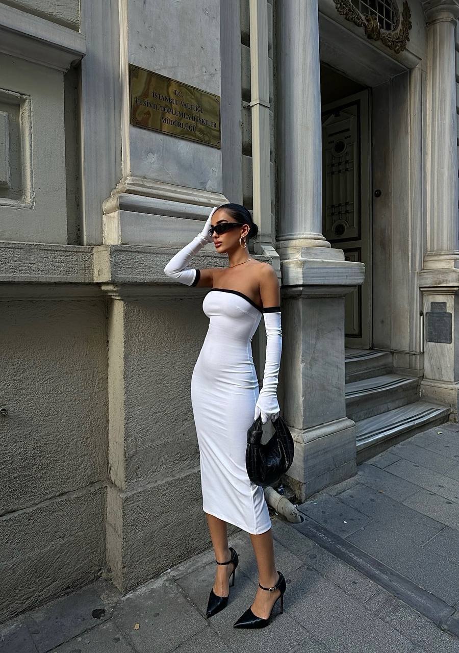 Kadın Dalgıç Kumaş Askısız Yırtmaç Detaylı Elbise - Görsel 3