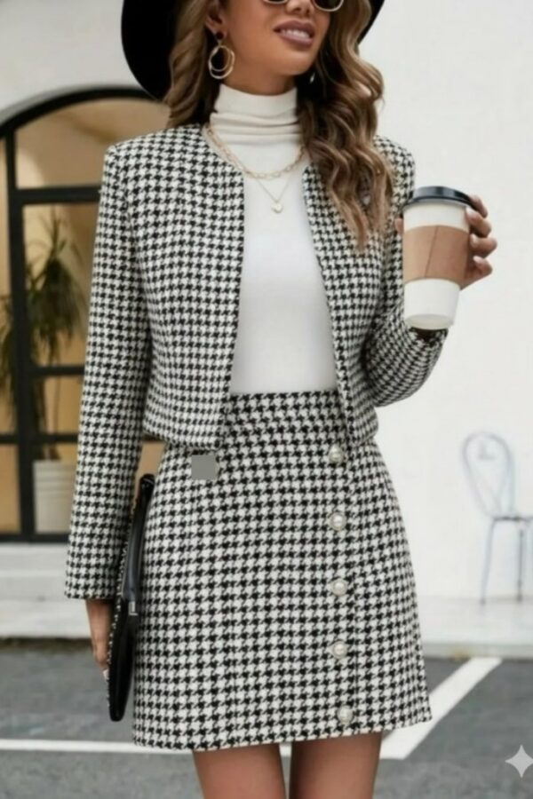 Kadın Uzun Kollu önü Açık Dokuma Ceket Ve Mini Etek Ikili Takım