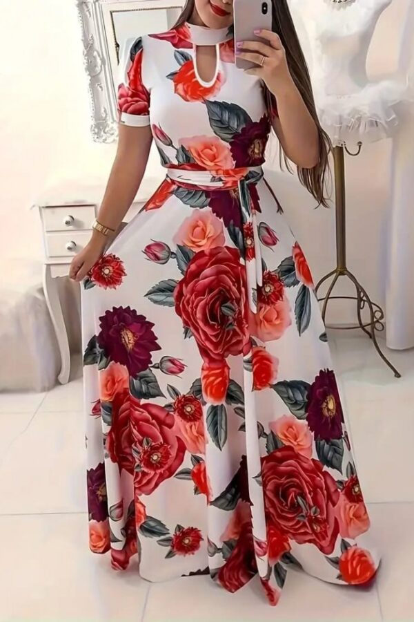 Kadın Kısa Kollu Pencere Detay Gül Baskılı Tam Boy Kiloş Elbise