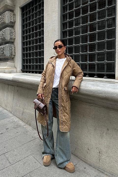 Fermuar Ve Kapşonlu Uzun Kapitone Mont 7062